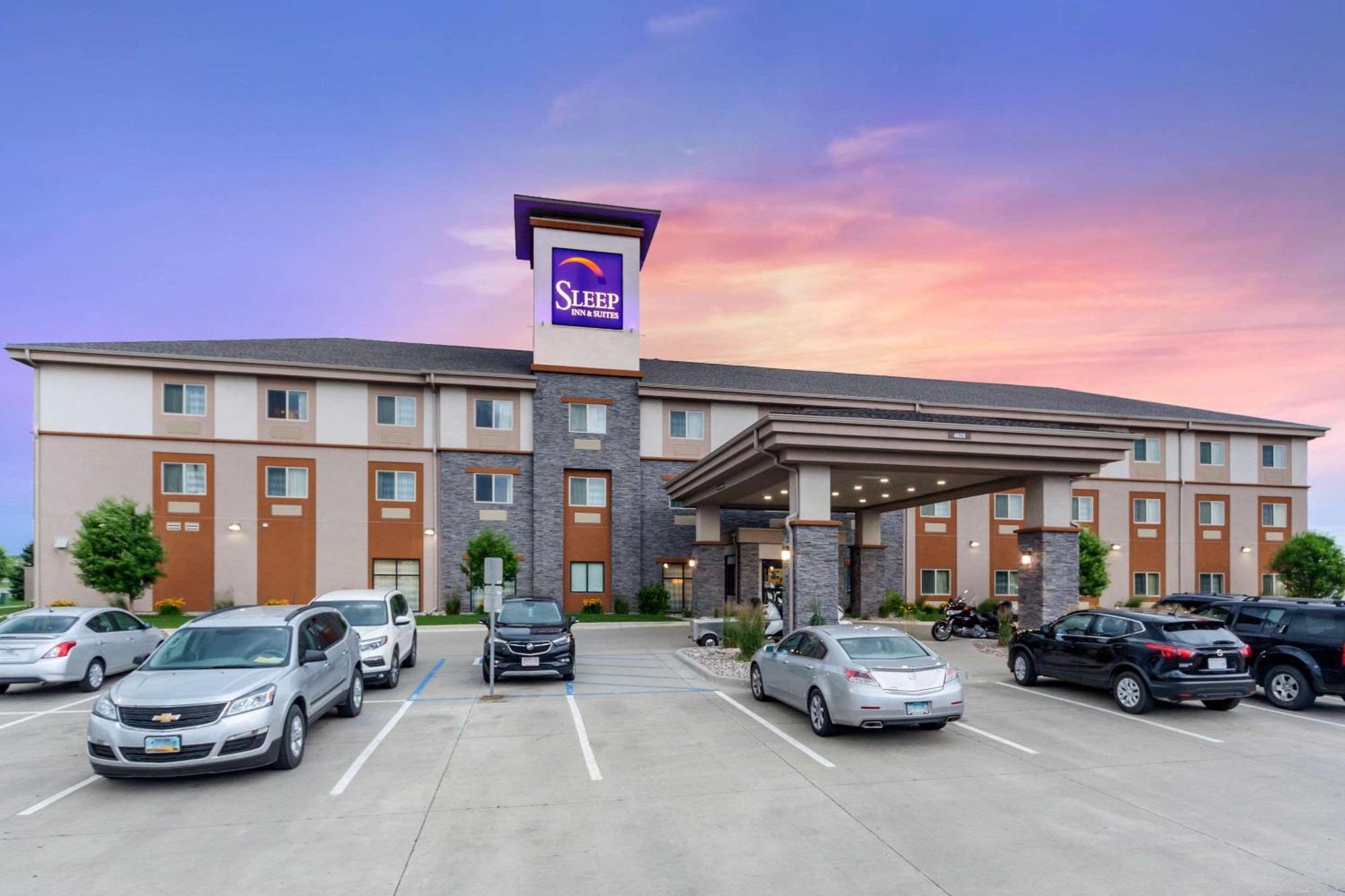Sleep Inn&Suites Fargo Medical Center Exterior foto